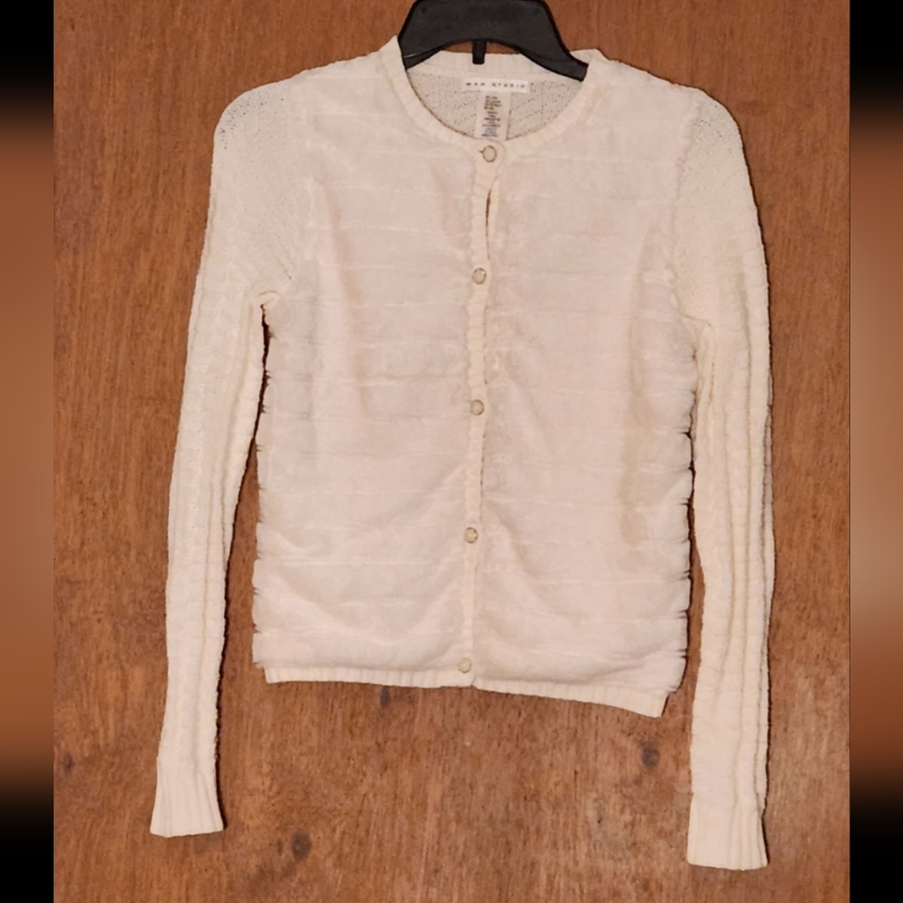 Max Studio kids sweater, size large, color off white/cream